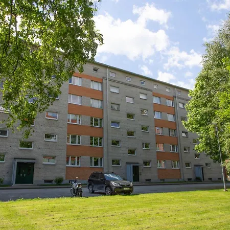 Uus Street Apartment, Modern Near Centre With Free Parking Apartman *